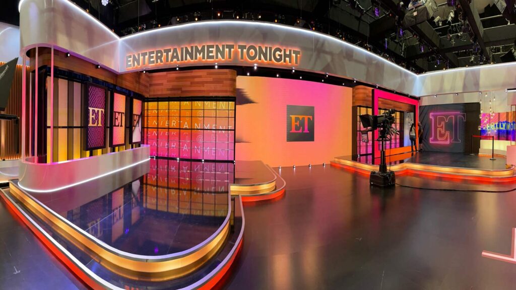Entertainment Tonight Set